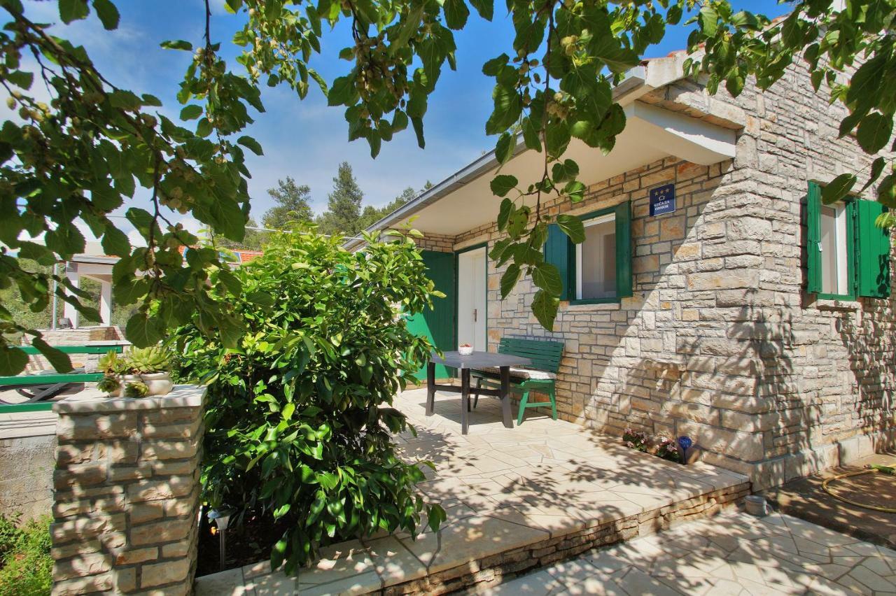 Holiday Home Liberan Vela Luka Eksteriør billede